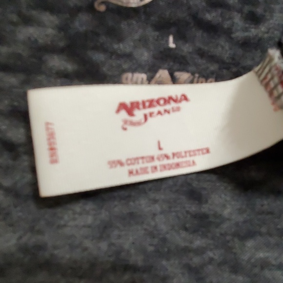 Arizona Jean Co. 'I like boys in books better' Short Sleeve Gray tee Lrg. - Picture 3 of 6